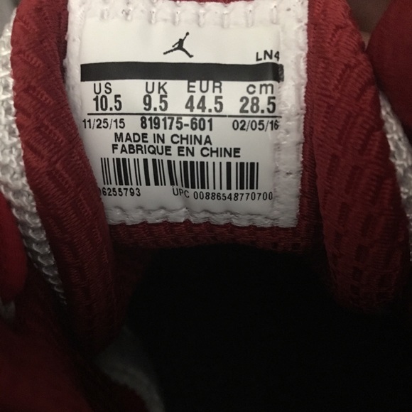 Jordan Jumpman Team 2 Size 10.5 - Picture 4 of 4